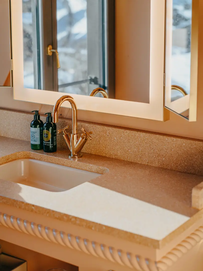 Beausite Zermatt W 22 Design Hotel Hhaus Cornerdoubleroom602 2