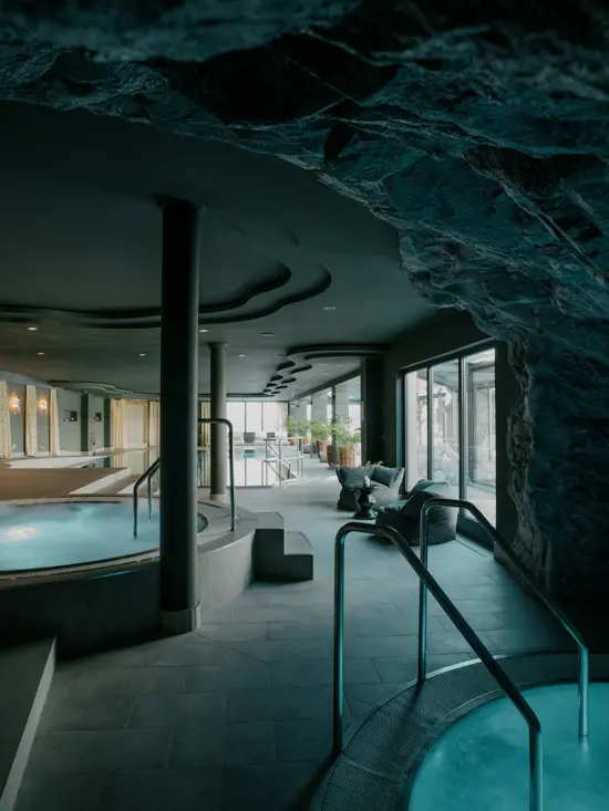 Beausite Zermatt W 22 Design Hotel Spa Pool 9 3